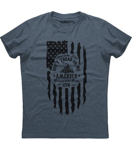 Land Of the Free Because Of the Brave 1776 Don't Tread On Me Snake American Flag Patriotic T-Shirt (O)